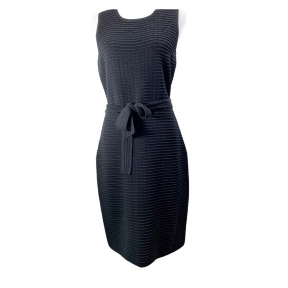Calvin Klein women’s knitted sweater sleeveless Dress Color Black size S